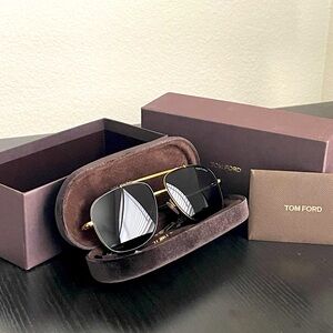 TOM FORD FT0693/S 30A AVIATOR SUNGLASSES TOM FORD BENTON TF693 30A